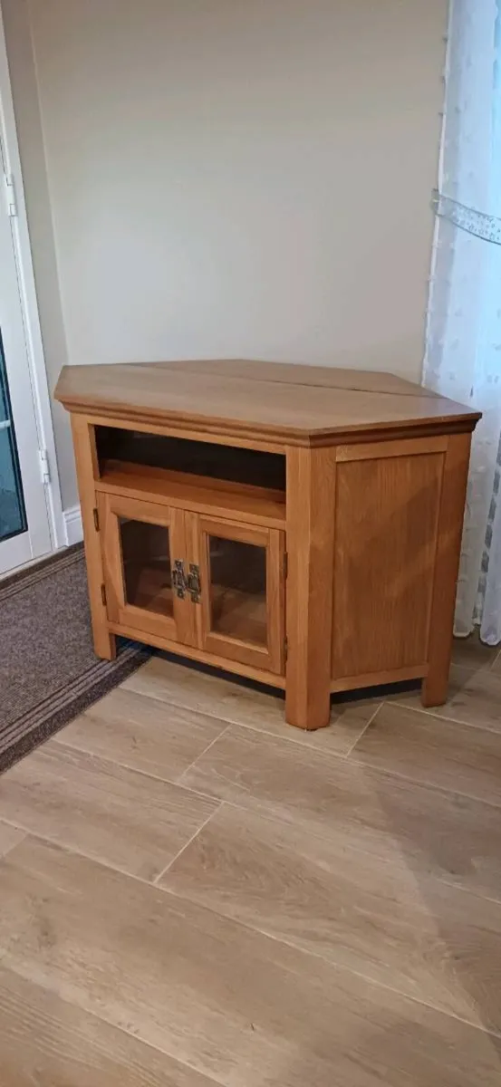 Solid oak TV Corner unit - Image 2