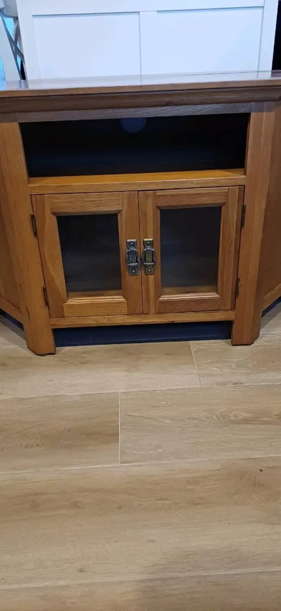 Solid oak TV Corner unit - Image 3