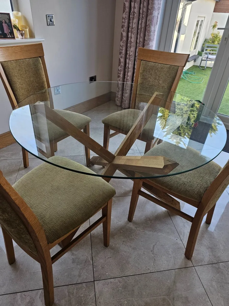 Dining chairs - Image 1