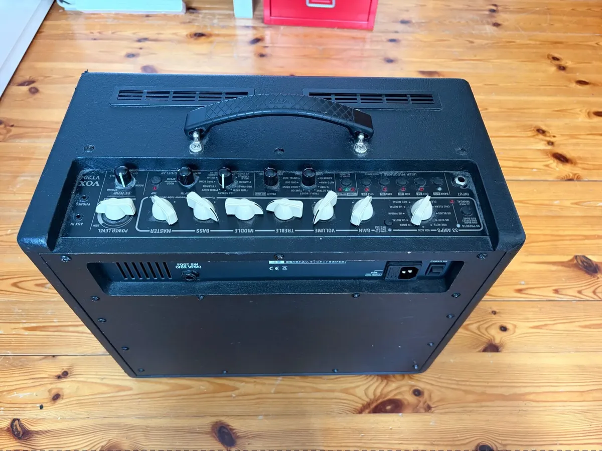Vox 20W Valvetronix Modelling Amp - Image 2