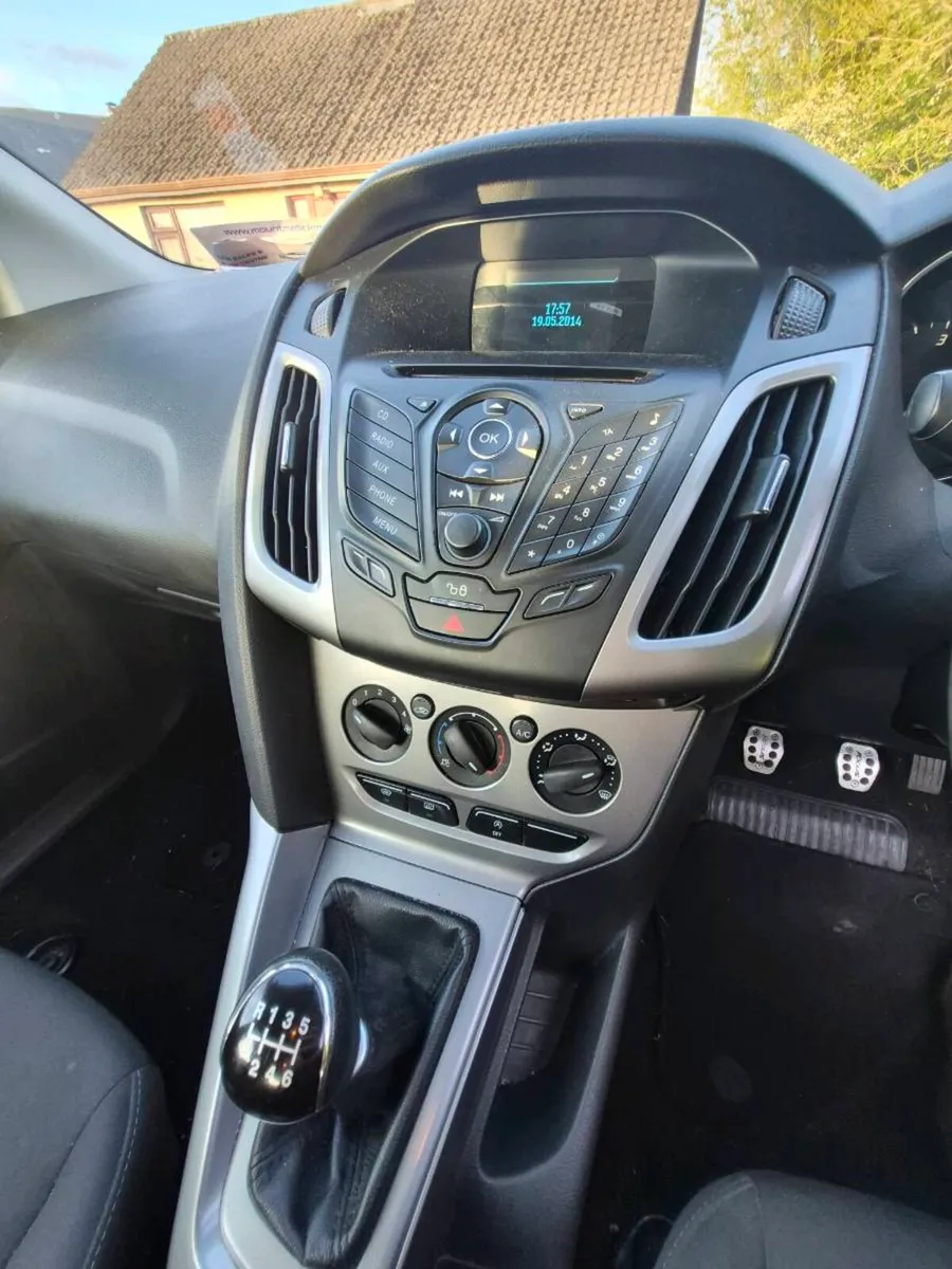 2014 Ford Focus Edition. NCT 12/26 Read Ad!! - Image 4
