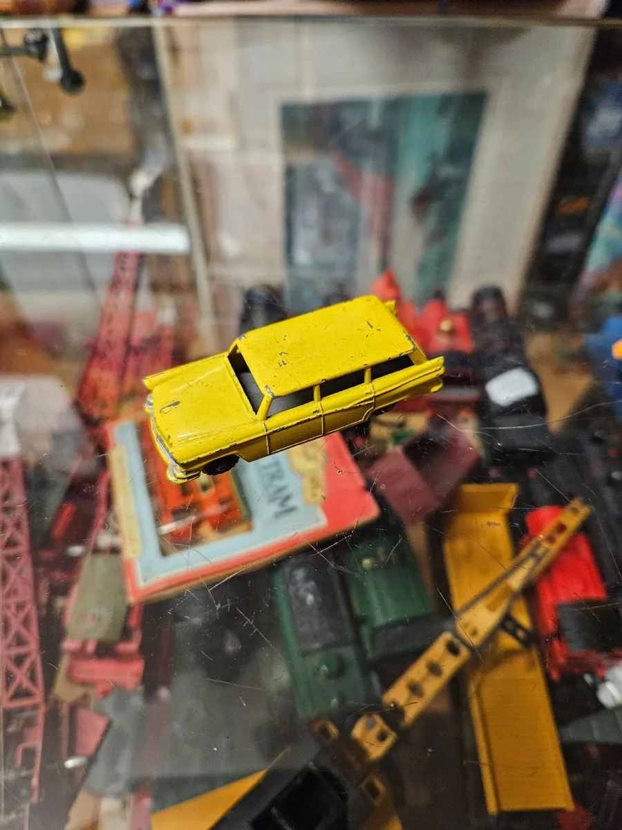 Matchbox Lesney Ford Station Wagon - Image 3