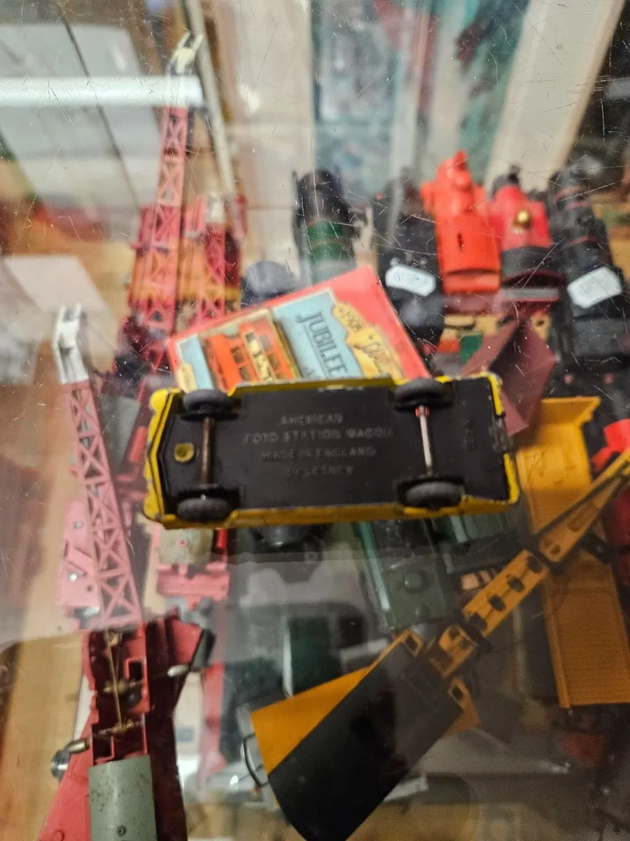 Matchbox Lesney Ford Station Wagon - Image 2