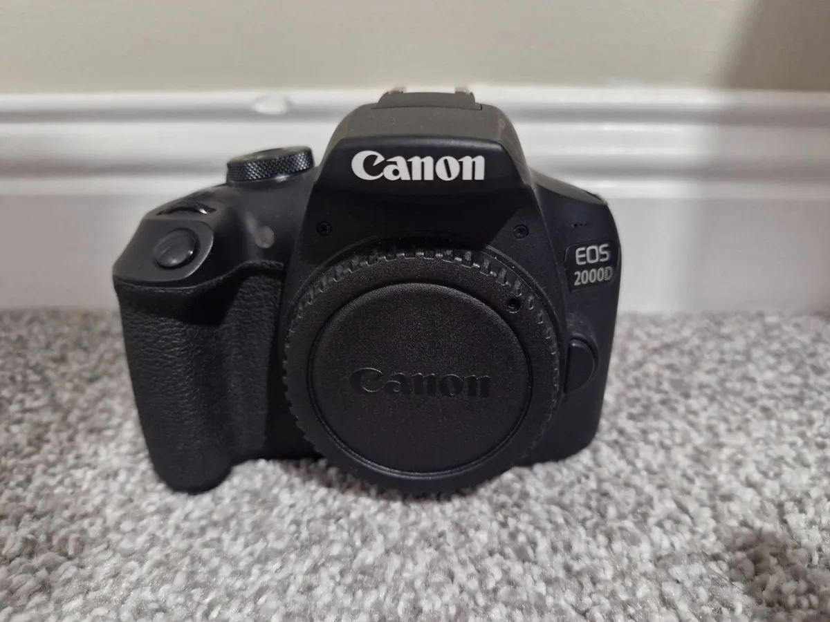 Canon Eos 2000d - Image 1