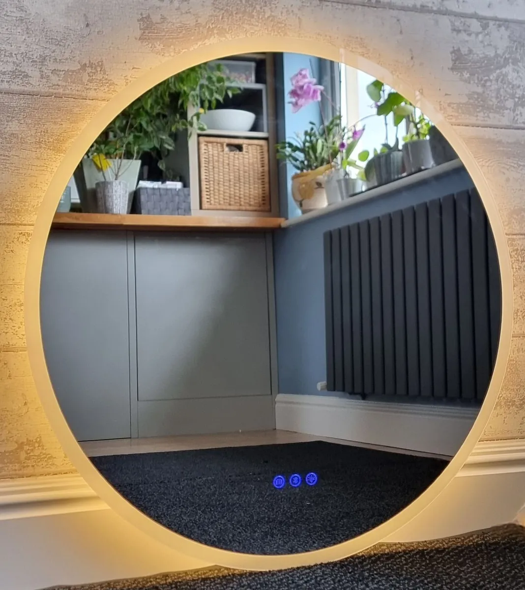 LED Bathroom Mirror 80cm Round Bluetooth Fog free - Image 3