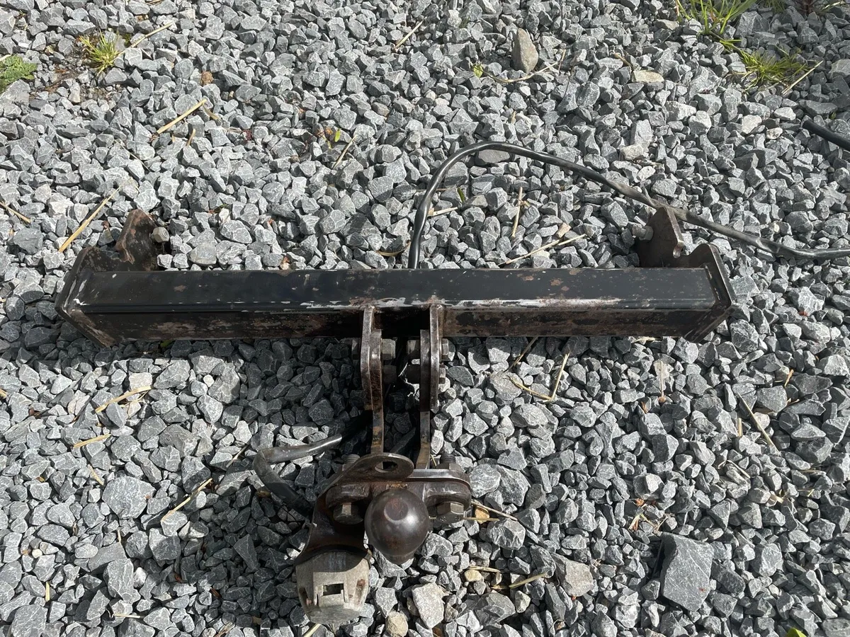 Towbar 100€ ono - Image 1