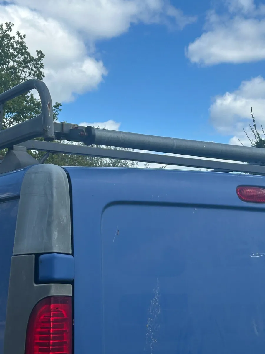 Roof rack - Image 2