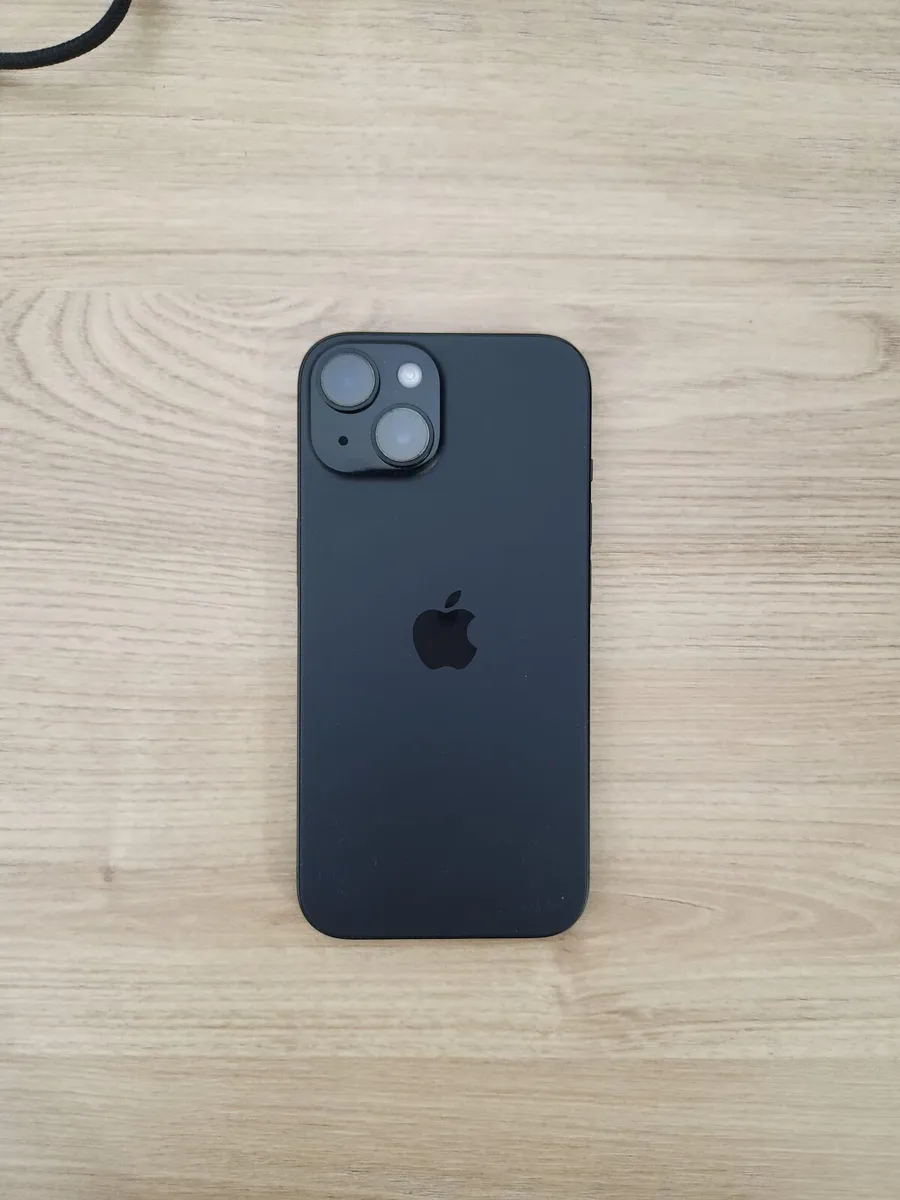 iPhone 15 priced to sell €300