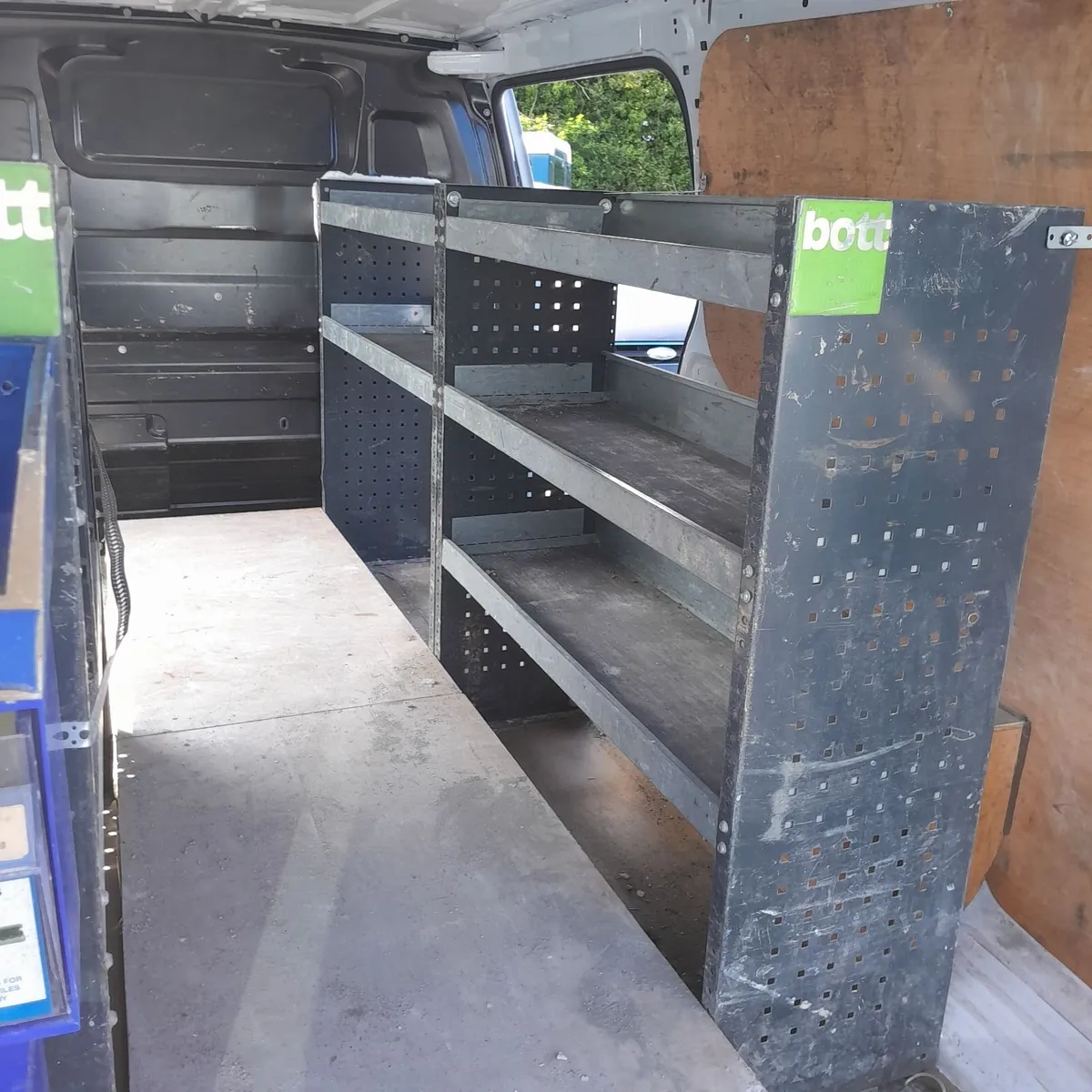 Van shelving - Image 3