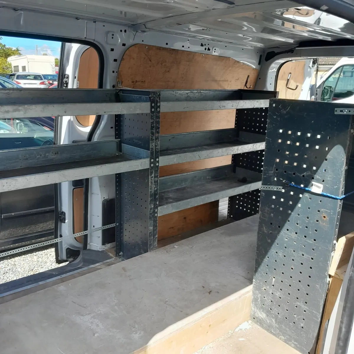 Van shelving - Image 1
