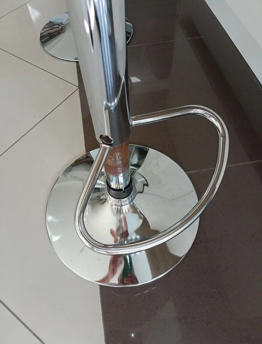 Bar stools - Image 4