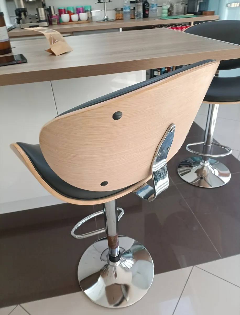 Bar stools - Image 2