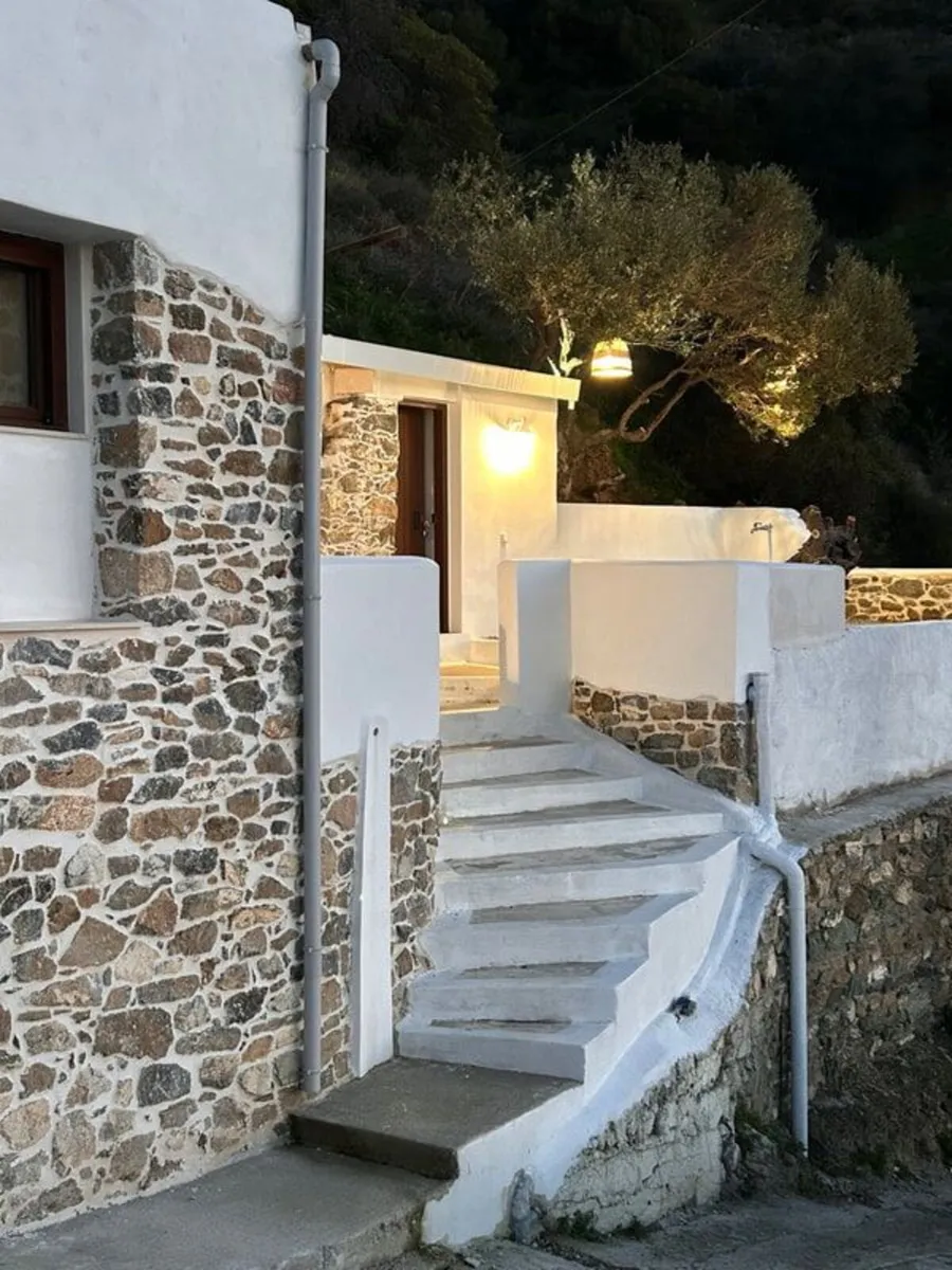 LOVELY EXOTIC HOUSE IN CRETE GREECE - Image 1