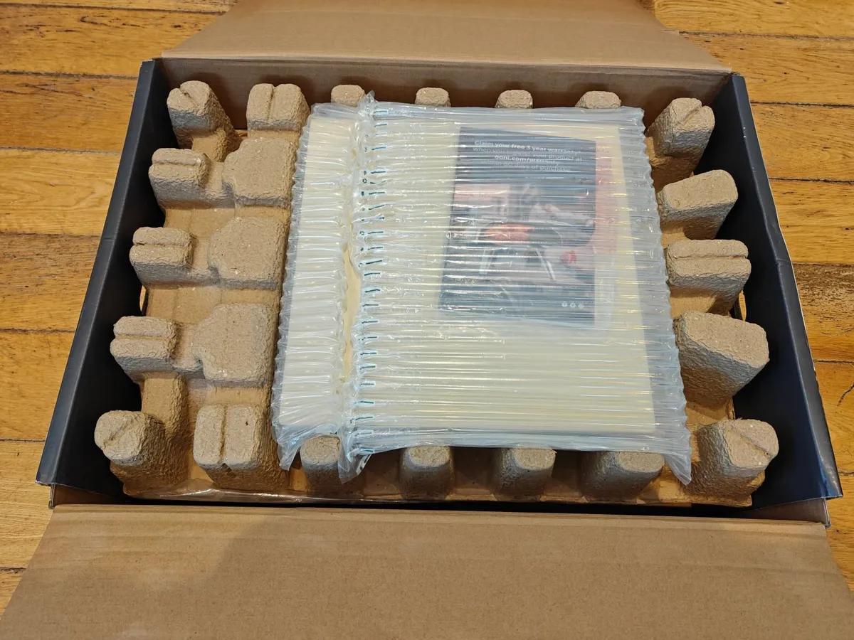 BRAND NEW Ooni Fyra 12 Pizza Oven + 2 Bags Pellets - Image 2