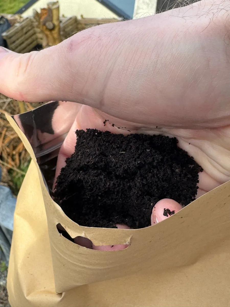 3 Litres Worm casting - Premium Natural Fertiliser - Image 2