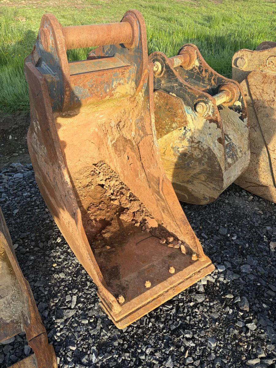 Hill 2ft gummy bucket 80mm pin for sale - Image 3