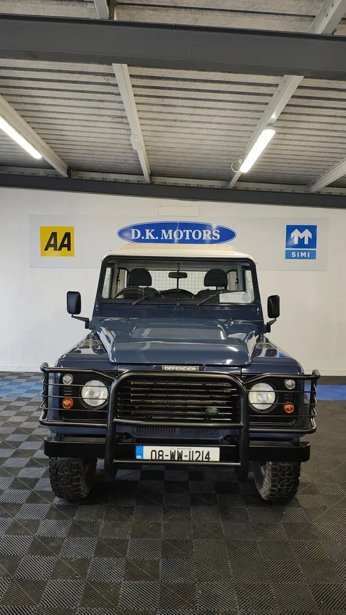 Landrover Defender - Image 1