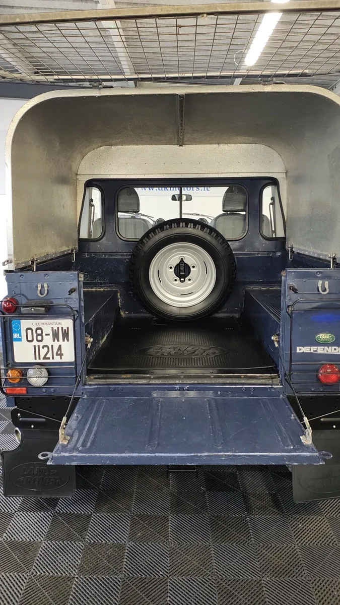 Landrover Defender - Image 3