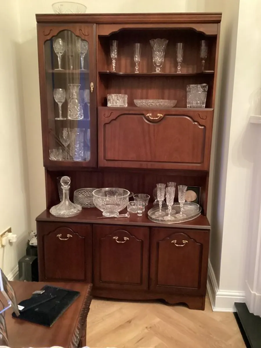 Rossmore display cabinet - Image 3