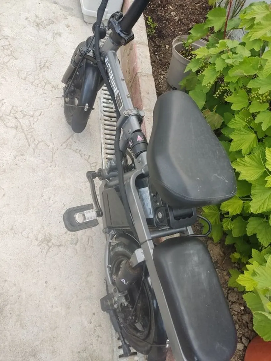 Electric bike Engwe t14 for repair - Image 3