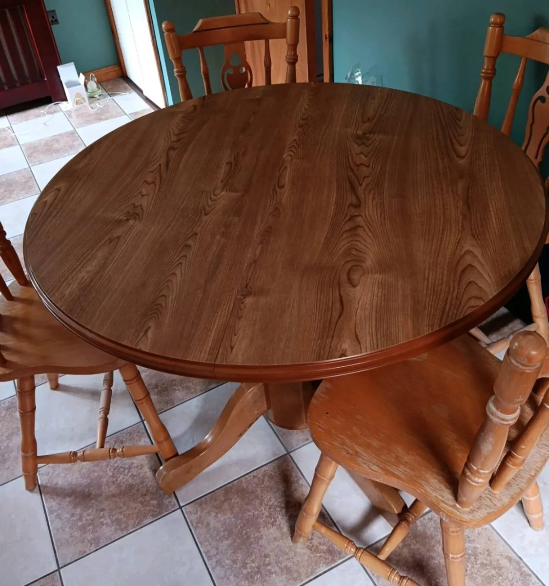 Kitchen table