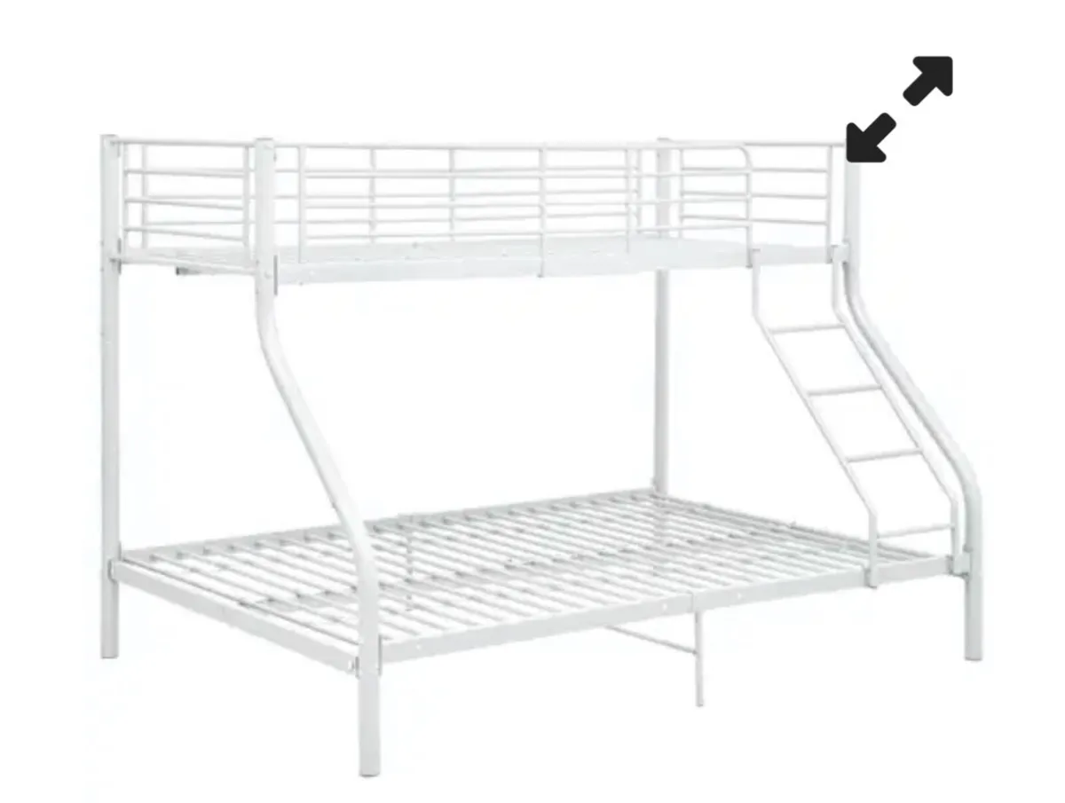 Triple bunk bed - Image 1