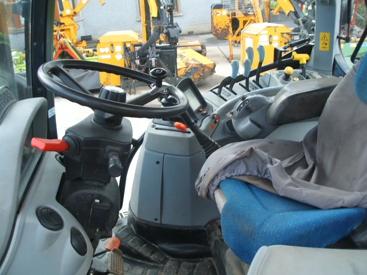 Late 2011 New Holland T6040 Elite with loader - Image 3