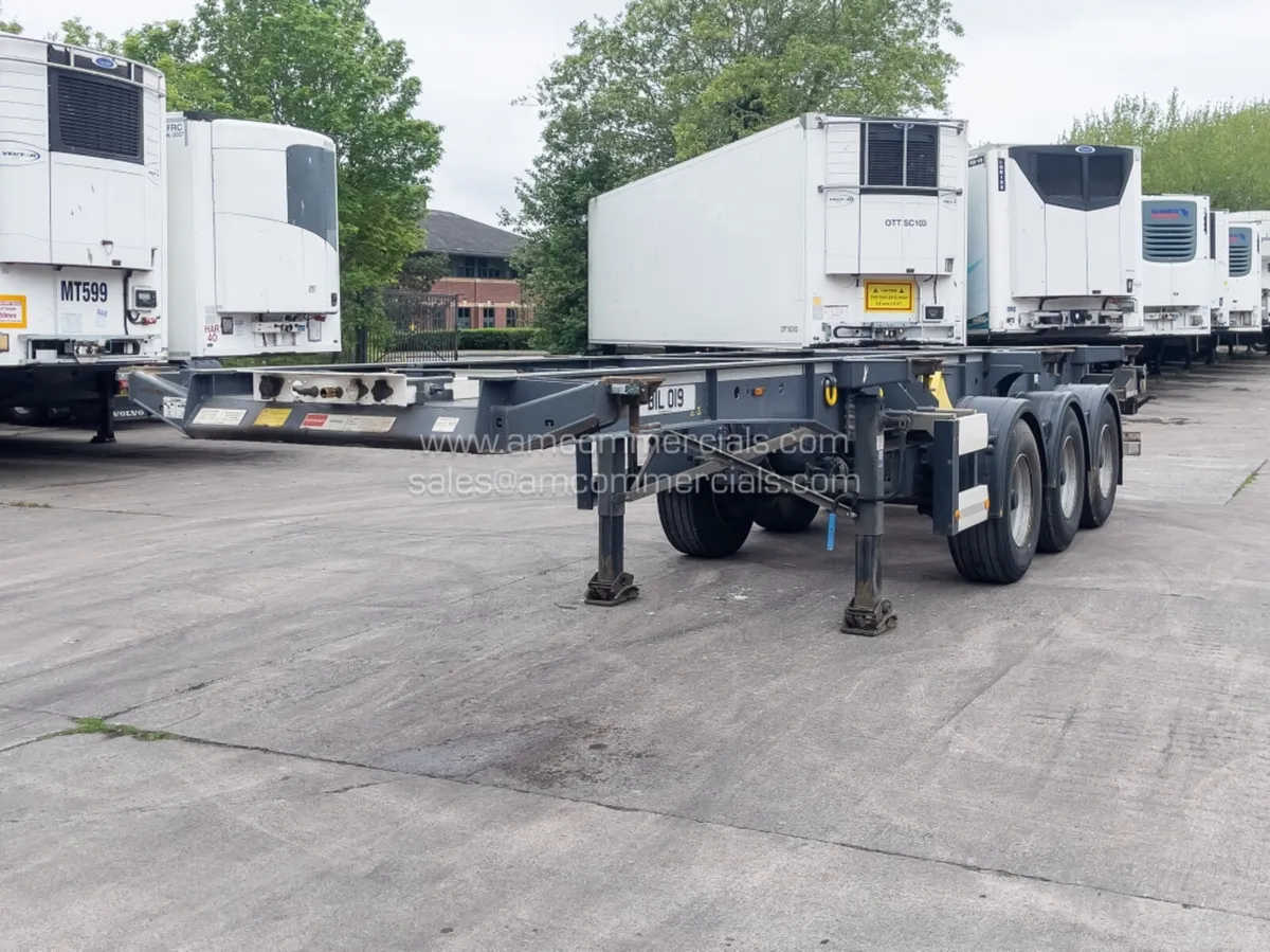 2021 KRONE SLIDING SKELETAL TRAILER - Image 3