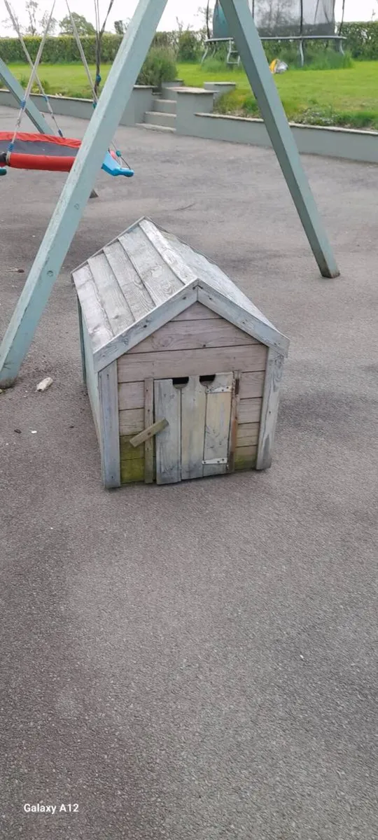 Dog house - Image 2