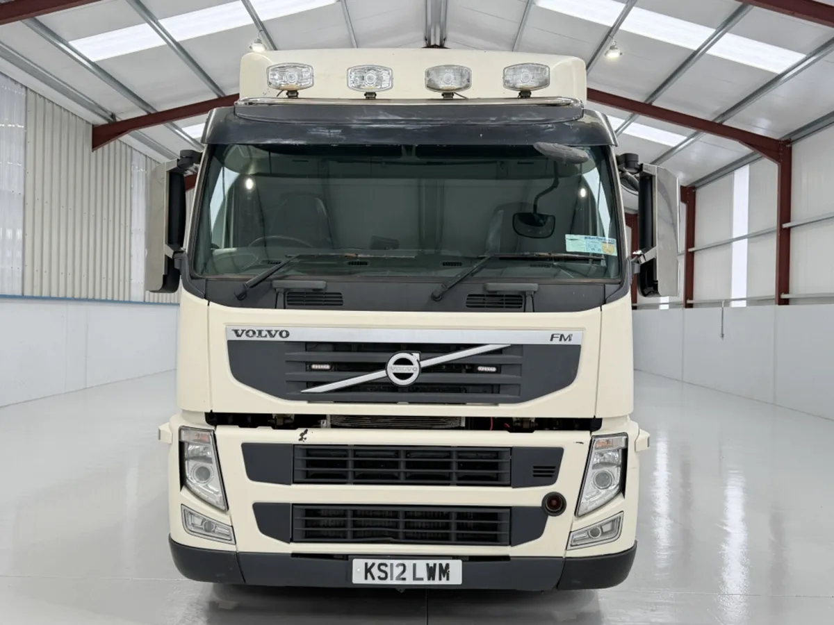 2012 VOLVO ISHIFT FM 330 18T BEAVERTAIL - Image 2
