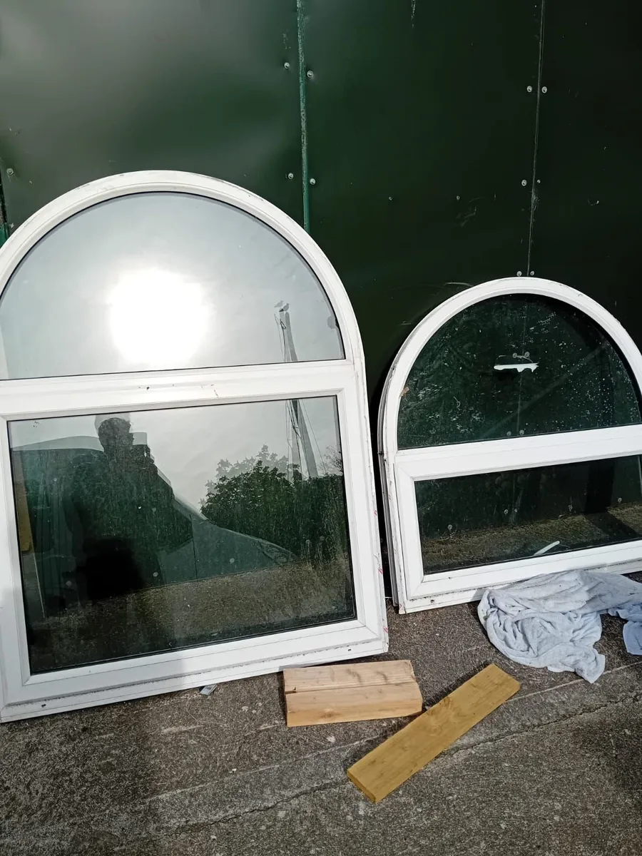 Arched windows - Image 1