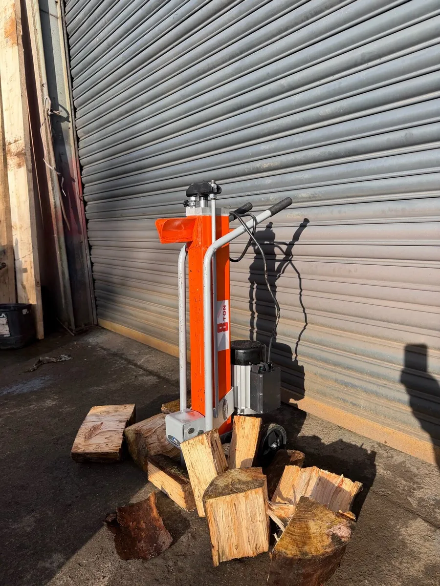 8 ton log splitter - Image 1