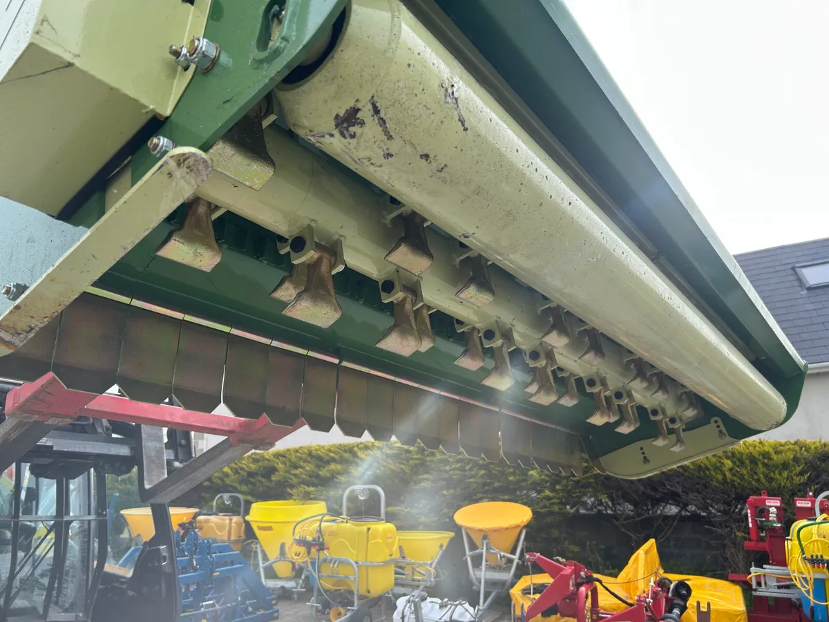 New Stark KDX220 Flail Mower - Image 3