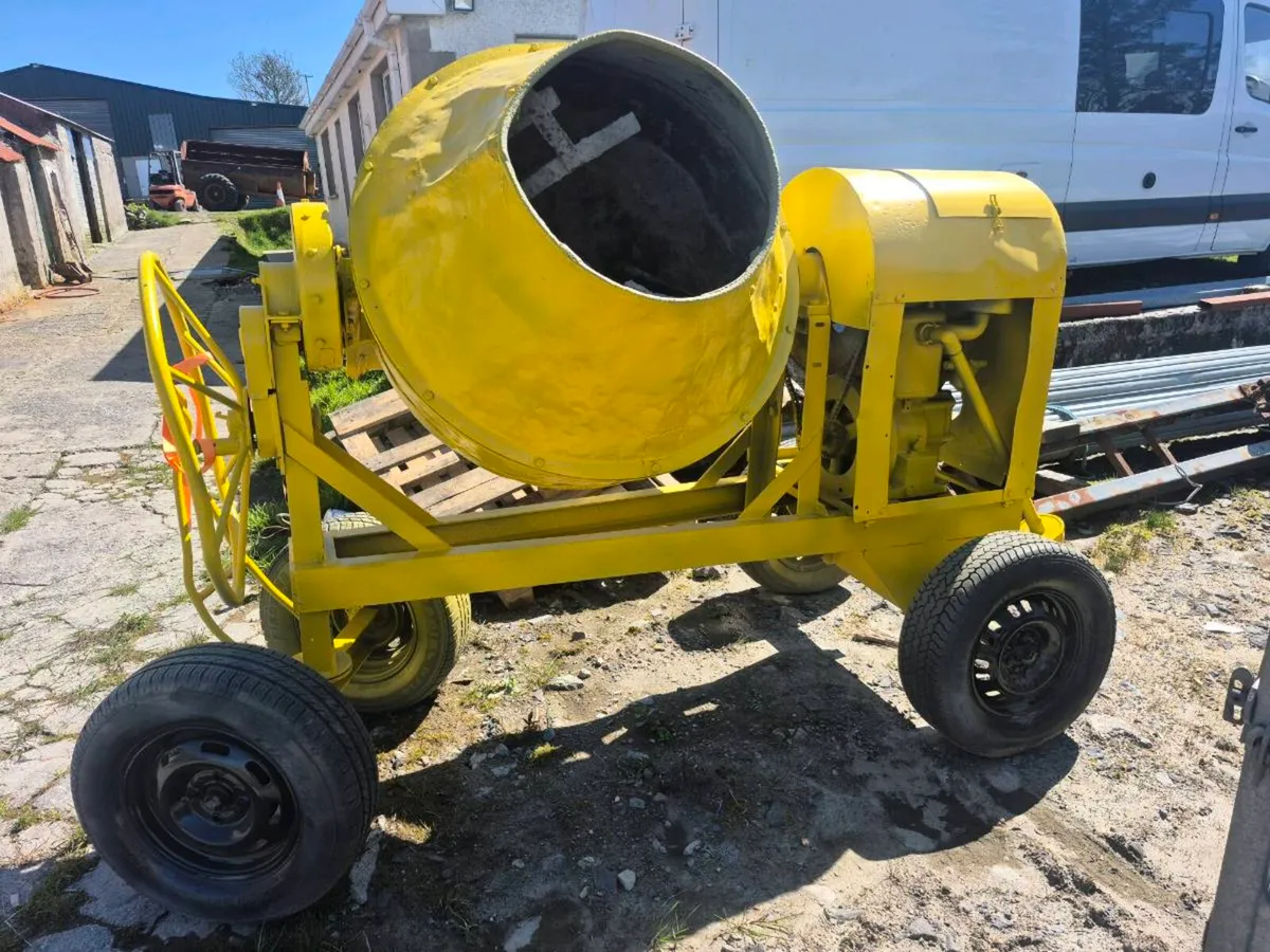 Benford diesel cement mixers - Image 3