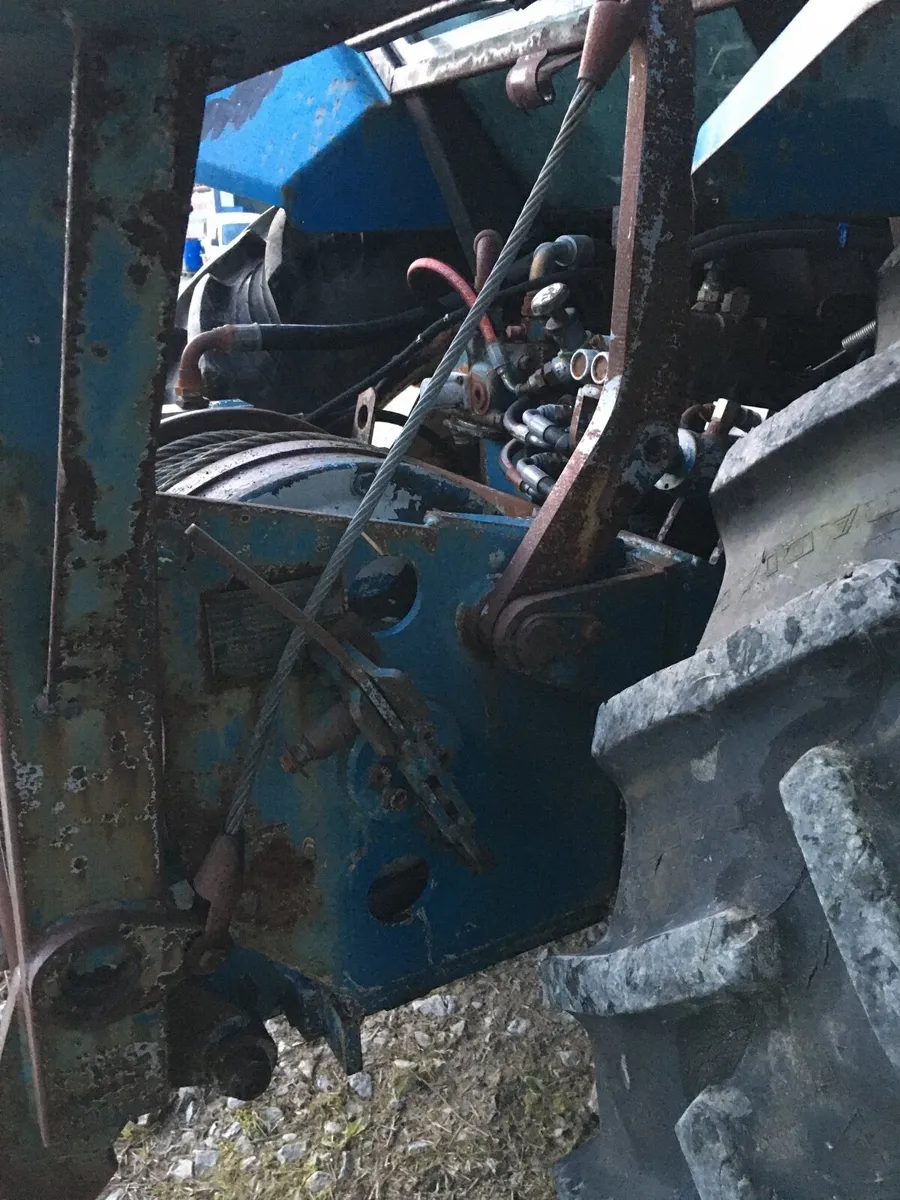 Ford New Holland - Image 3