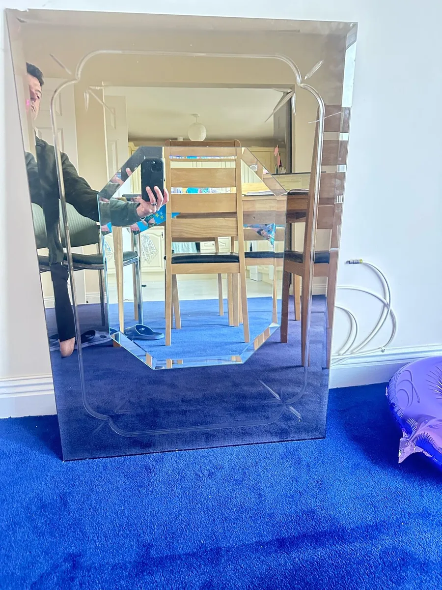 Smoked mirror - Image 1