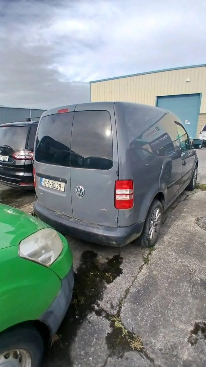 Vw Caddy - Image 4
