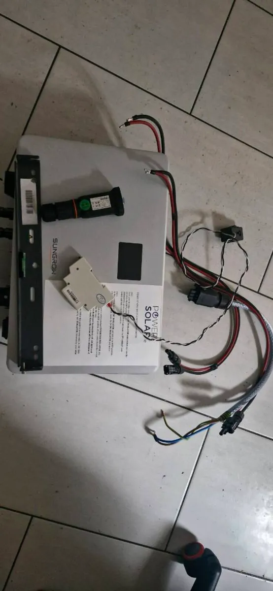 Solar Panel Inverter - Image 1