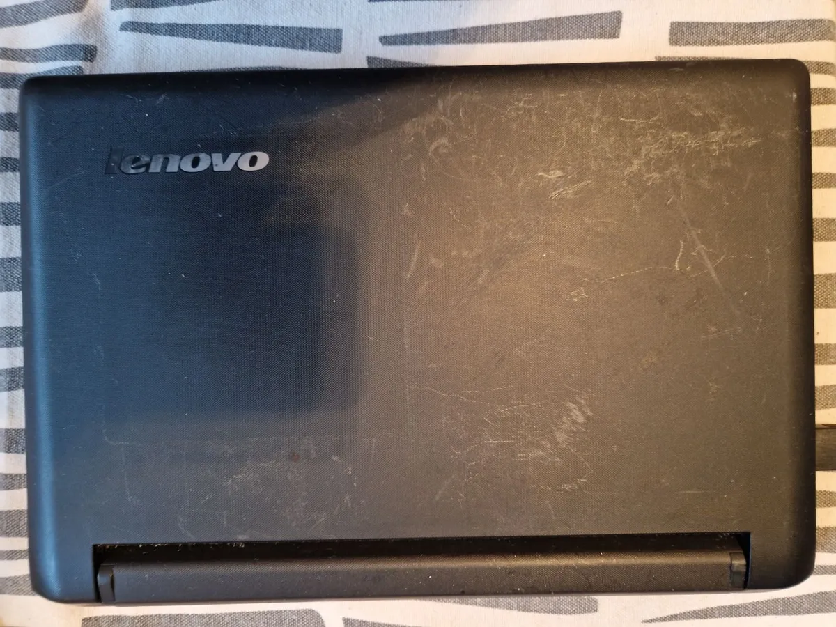 Lenovo Ideapad Laptop, N2840 2.16GHz, 4GB RAM - Image 3