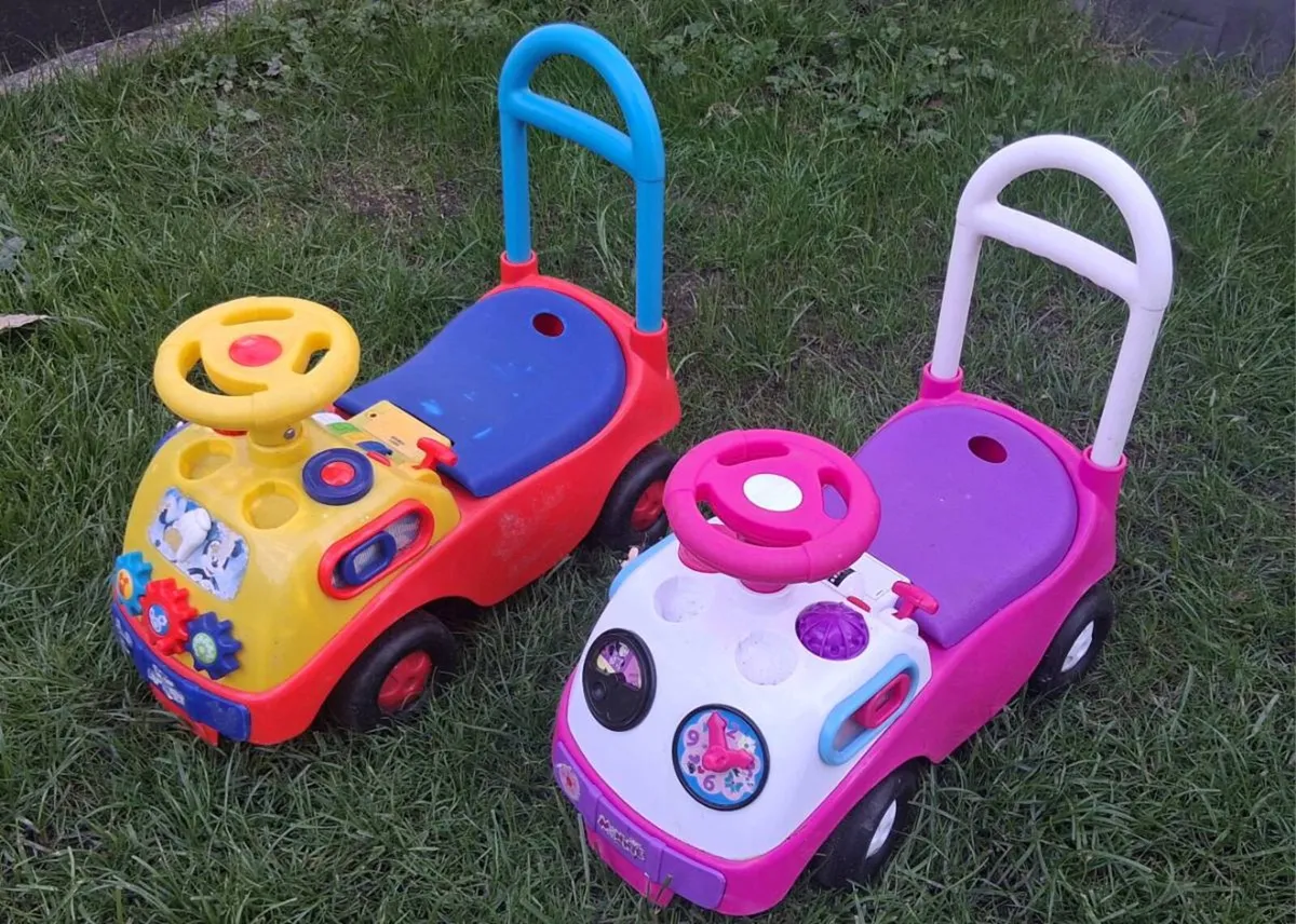Mickey and Minnie Ride on Cars