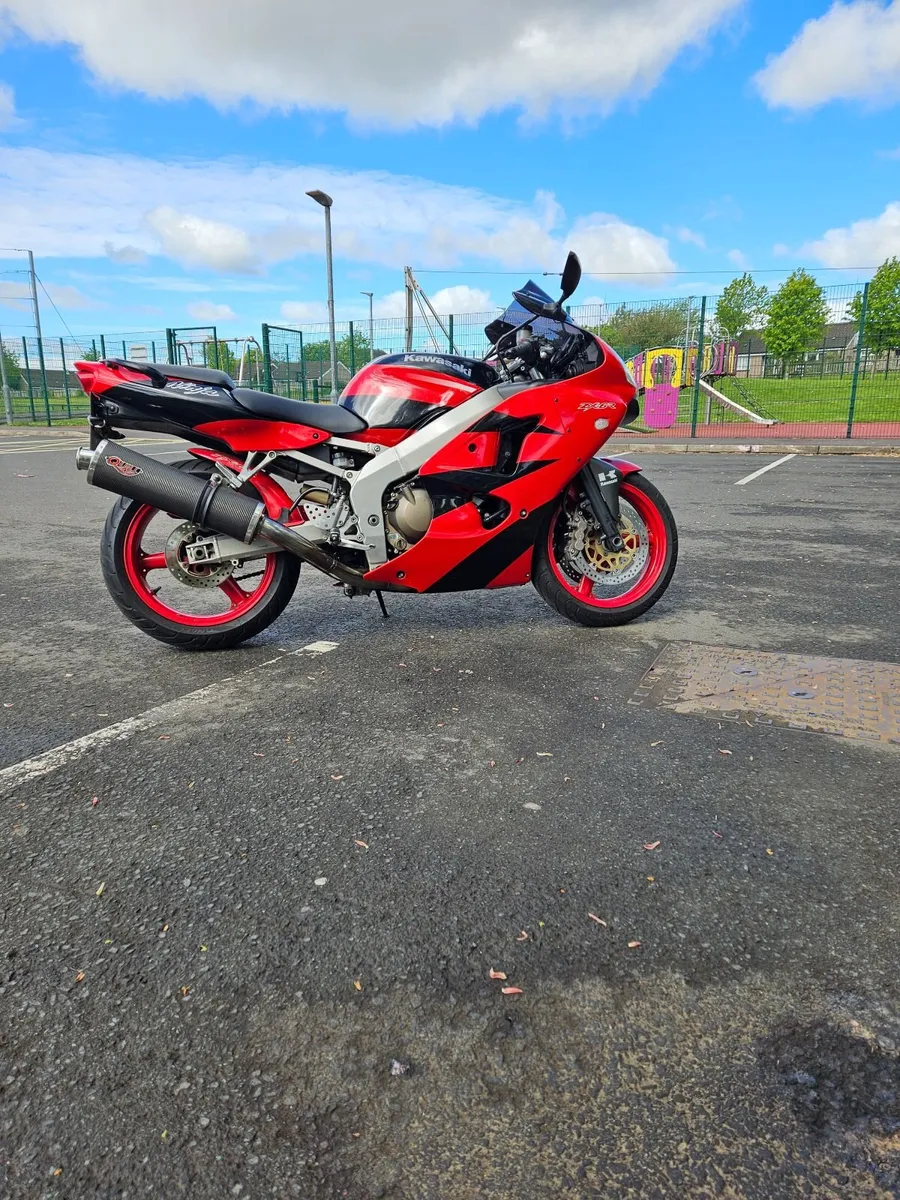Kawasaki ZX6R 2000 - Image 4