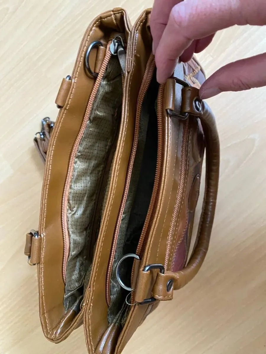 NEW WITH TAGS Shenzhou Leather Handbag ShoulderBag - Image 4