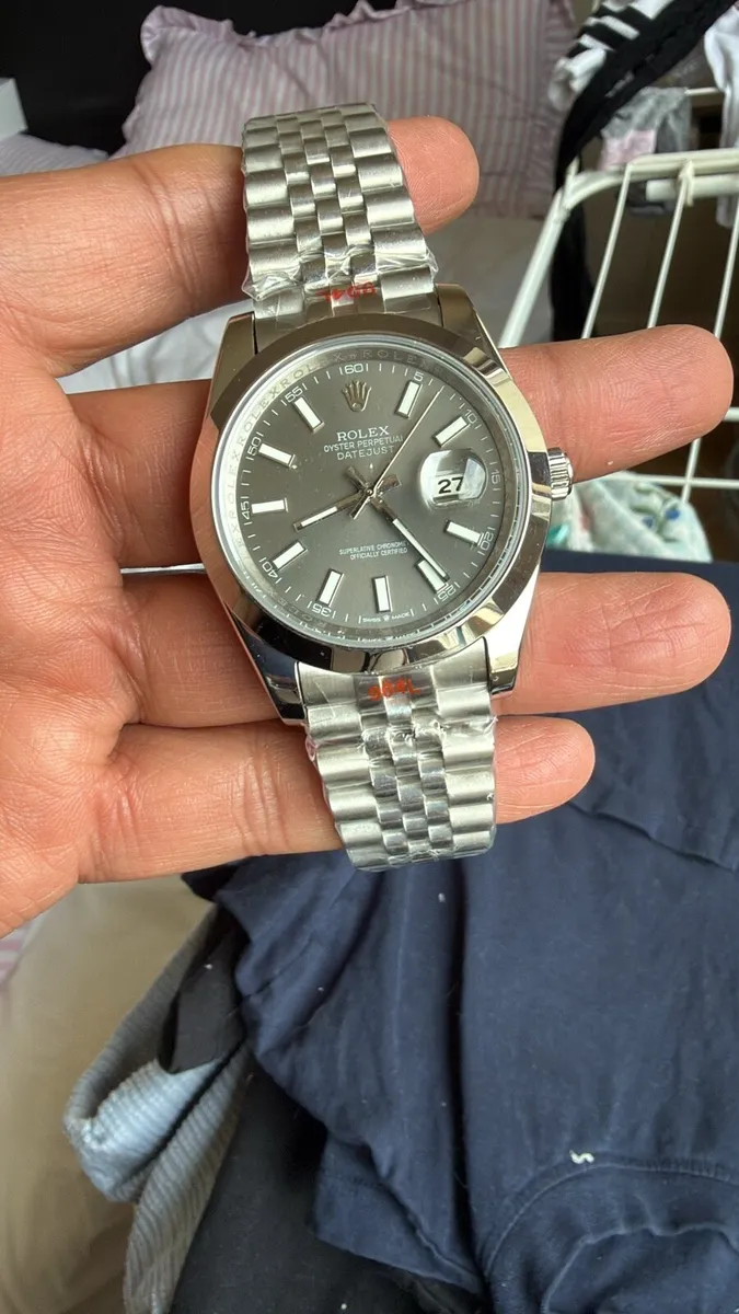 Watch man - Image 3
