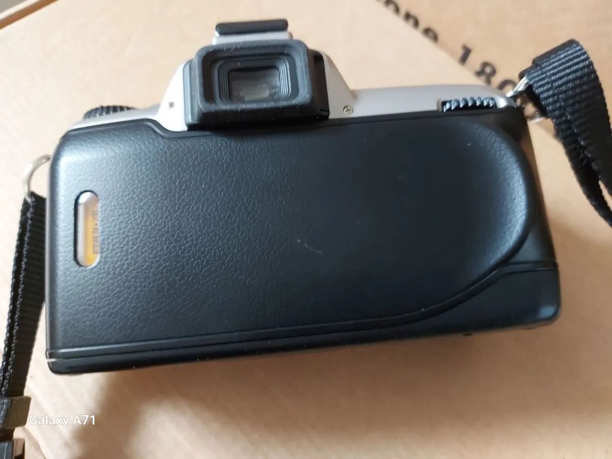NIKON N65 Film Camera in excellent condition - Image 4