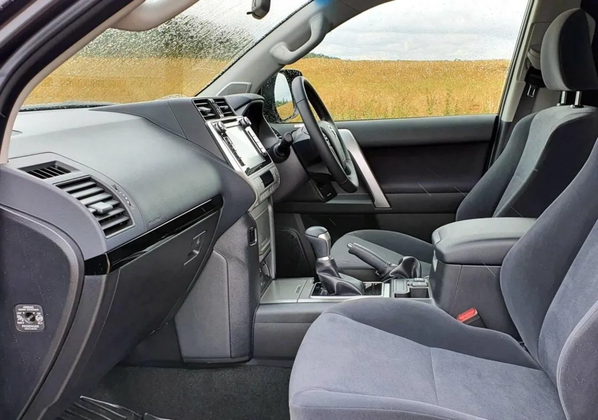 2018 Toyota Landcruiser D4D 5 Seat Active LWB - Image 4