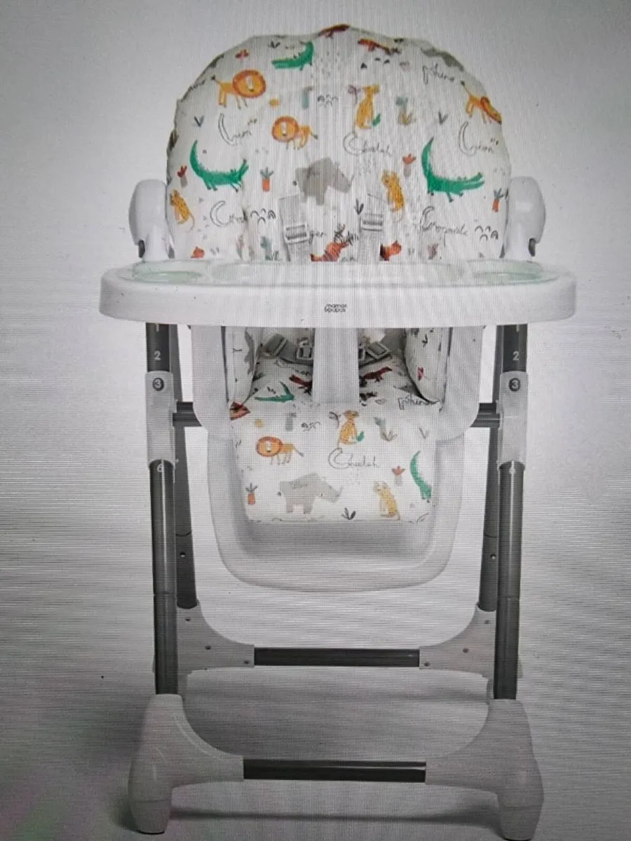 Mama & Papas Snax  highchair - Image 3