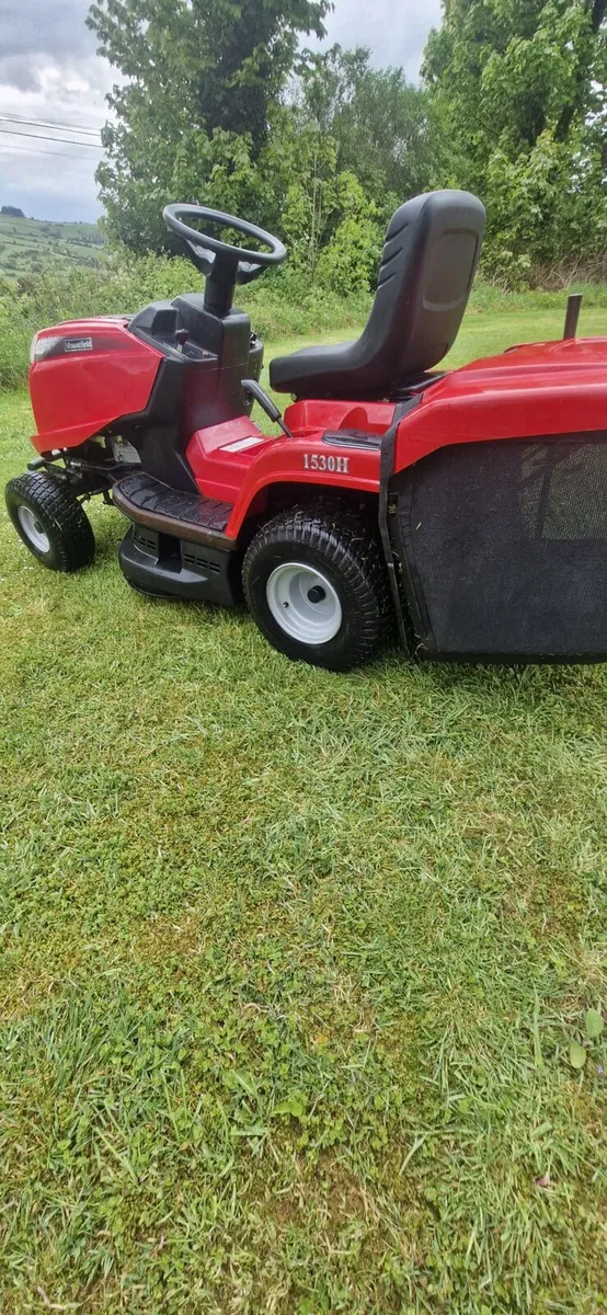 Castlegarden ride on mower 2015 Delivery available - Image 3