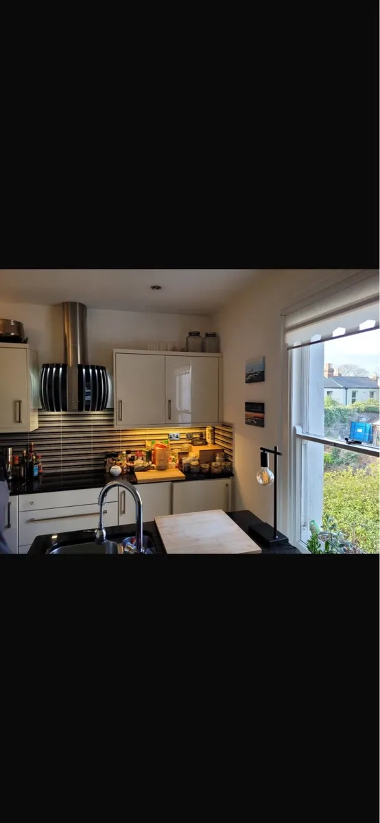 Fully kitchen & appliances - Image 1