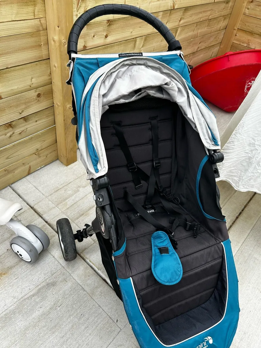 Baby jogger stroller - Image 2