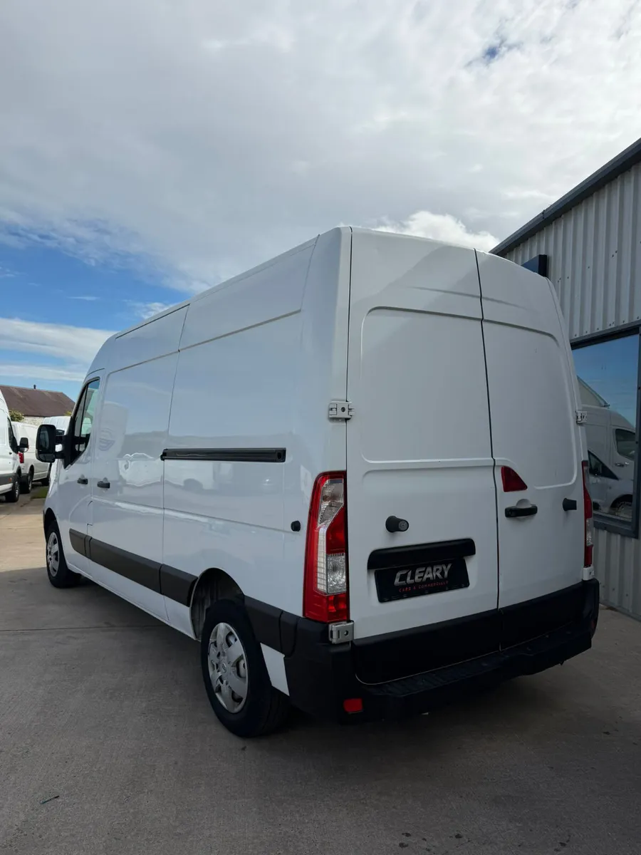 NO BREXIT TAX! Nissan Interstar 2022, 74K - Image 4